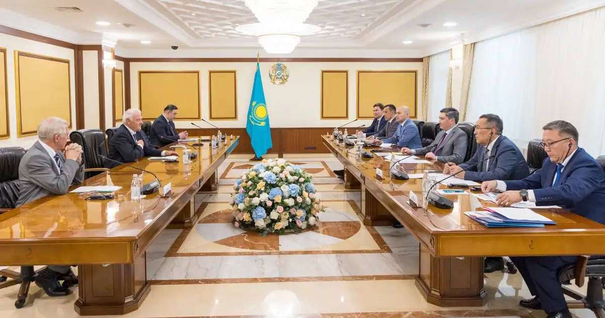 Colman Domingo and Jude Law at amfAR’s Venice Gala