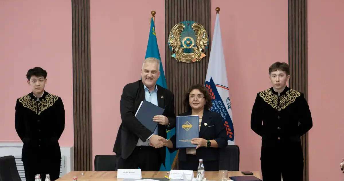 Colman Domingo and Jude Law at amfAR’s Venice Gala