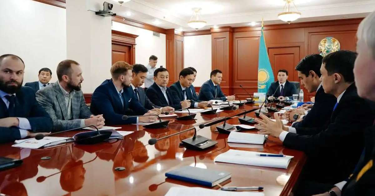 Colman Domingo and Jude Law at amfAR’s Venice Gala