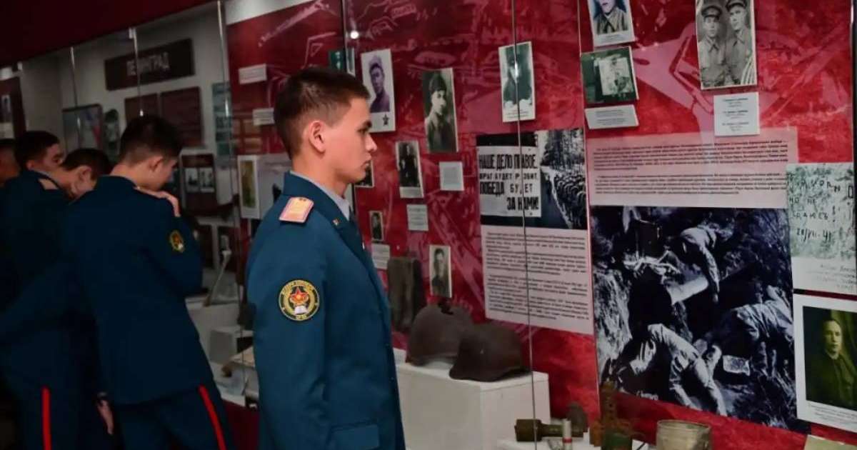 Colman Domingo and Jude Law at amfAR’s Venice Gala