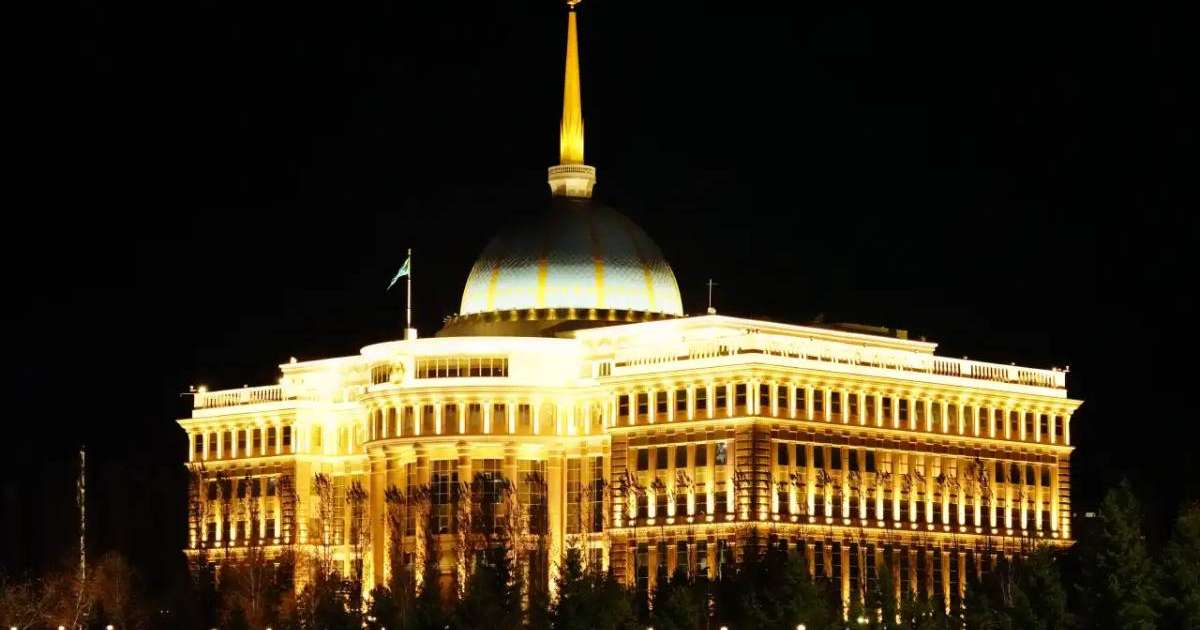 Президент Кореяда ұшақ апатынан қаза тапқандардың туыстарына көңіл айтты