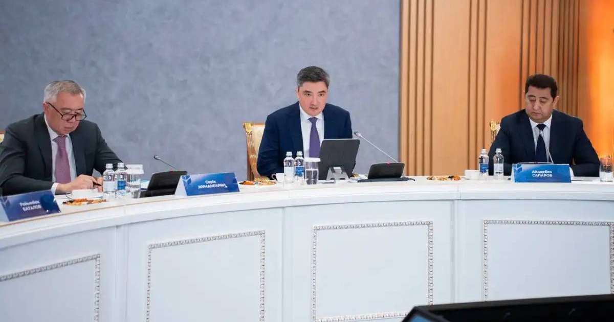 Colman Domingo and Jude Law at amfAR’s Venice Gala