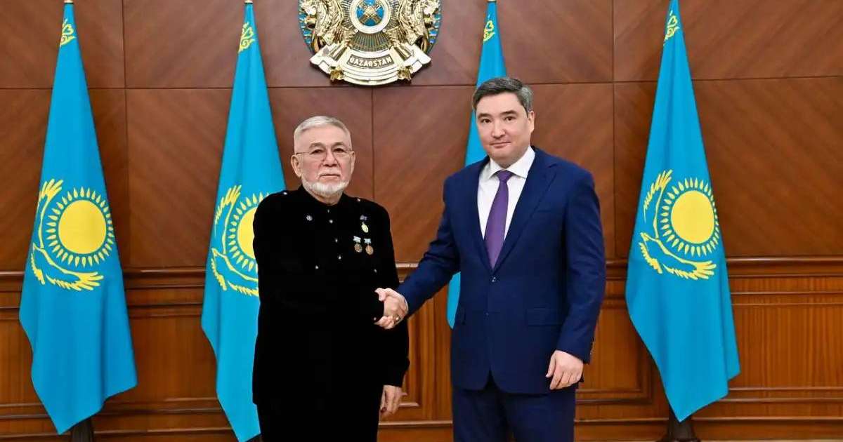 Colman Domingo and Jude Law at amfAR’s Venice Gala