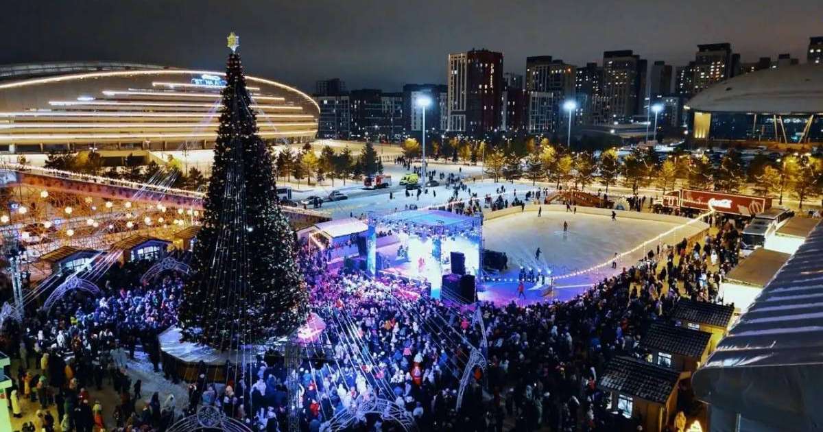 Colman Domingo and Jude Law at amfAR’s Venice Gala