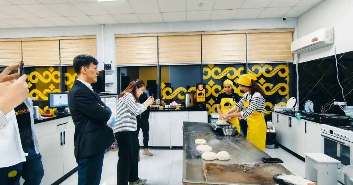 Colman Domingo and Jude Law at amfAR’s Venice Gala