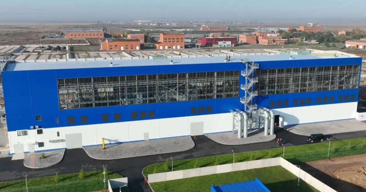 Colman Domingo and Jude Law at amfAR’s Venice Gala