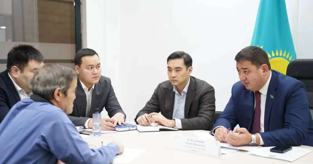 Colman Domingo and Jude Law at amfAR’s Venice Gala