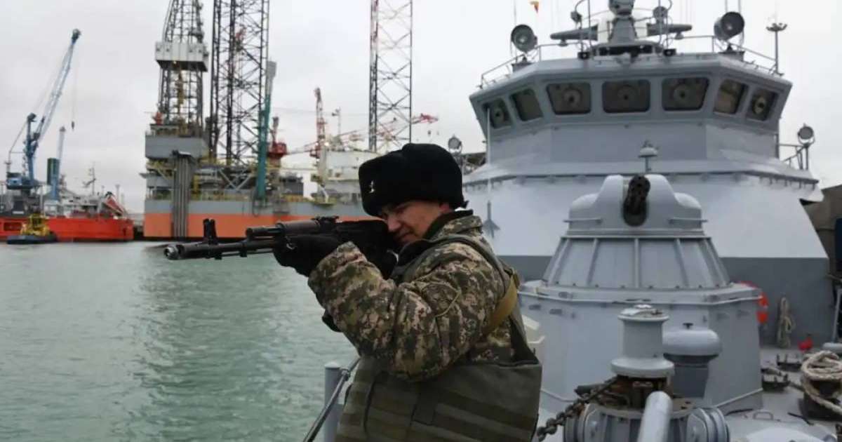 Colman Domingo and Jude Law at amfAR’s Venice Gala