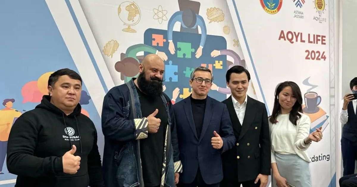 Colman Domingo and Jude Law at amfAR’s Venice Gala