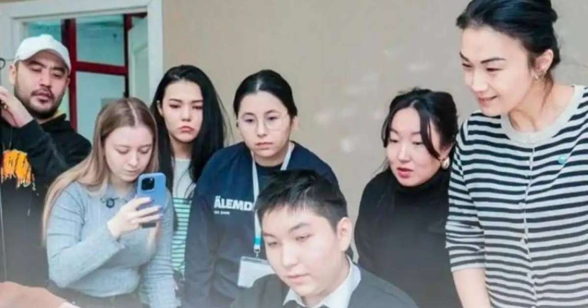 Colman Domingo and Jude Law at amfAR’s Venice Gala