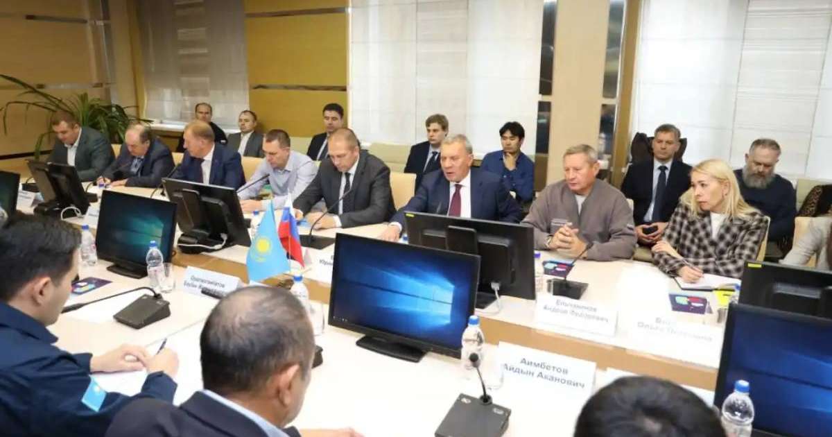 Colman Domingo and Jude Law at amfAR’s Venice Gala