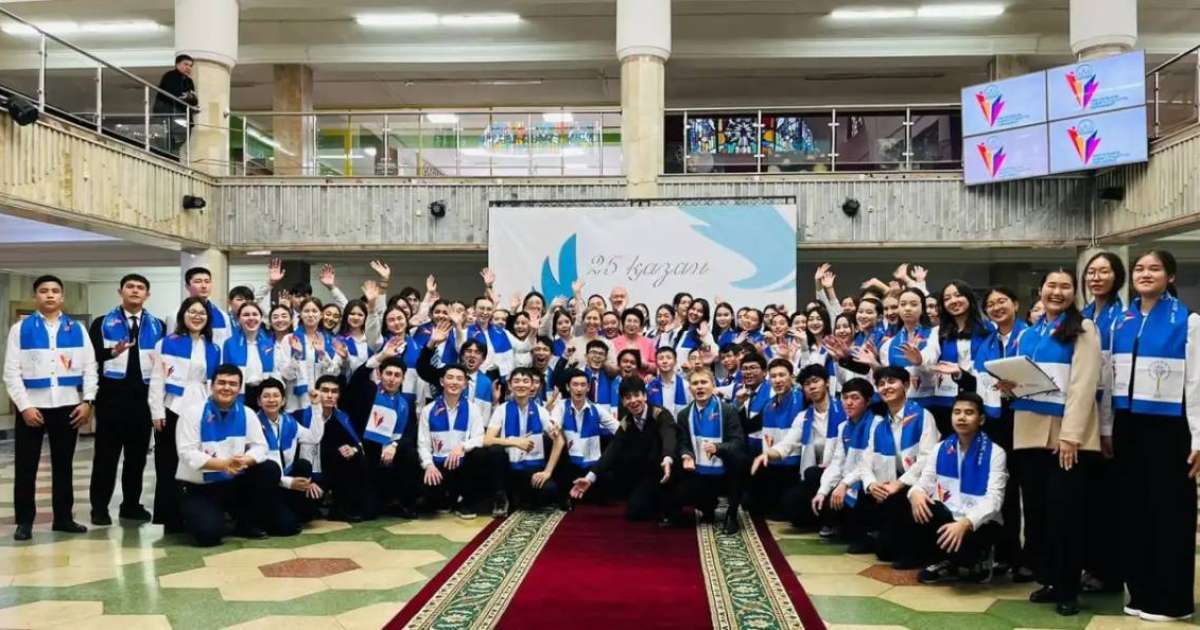 Colman Domingo and Jude Law at amfAR’s Venice Gala