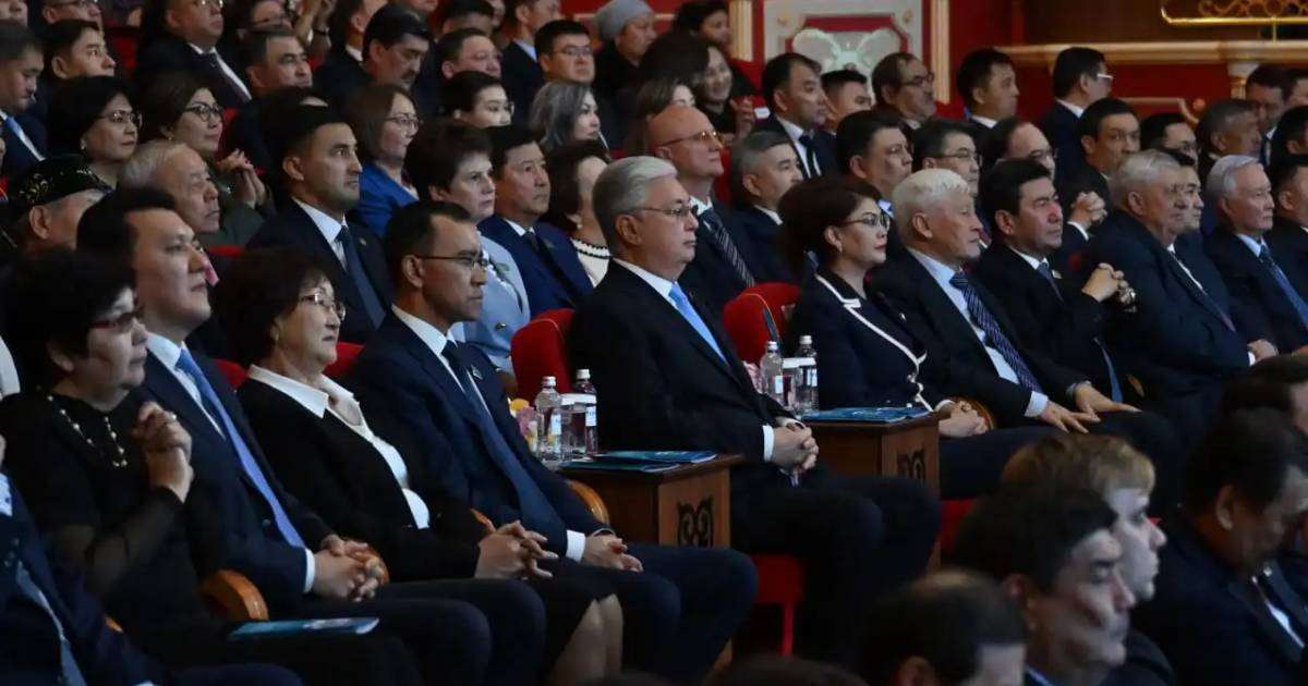 Colman Domingo and Jude Law at amfAR’s Venice Gala