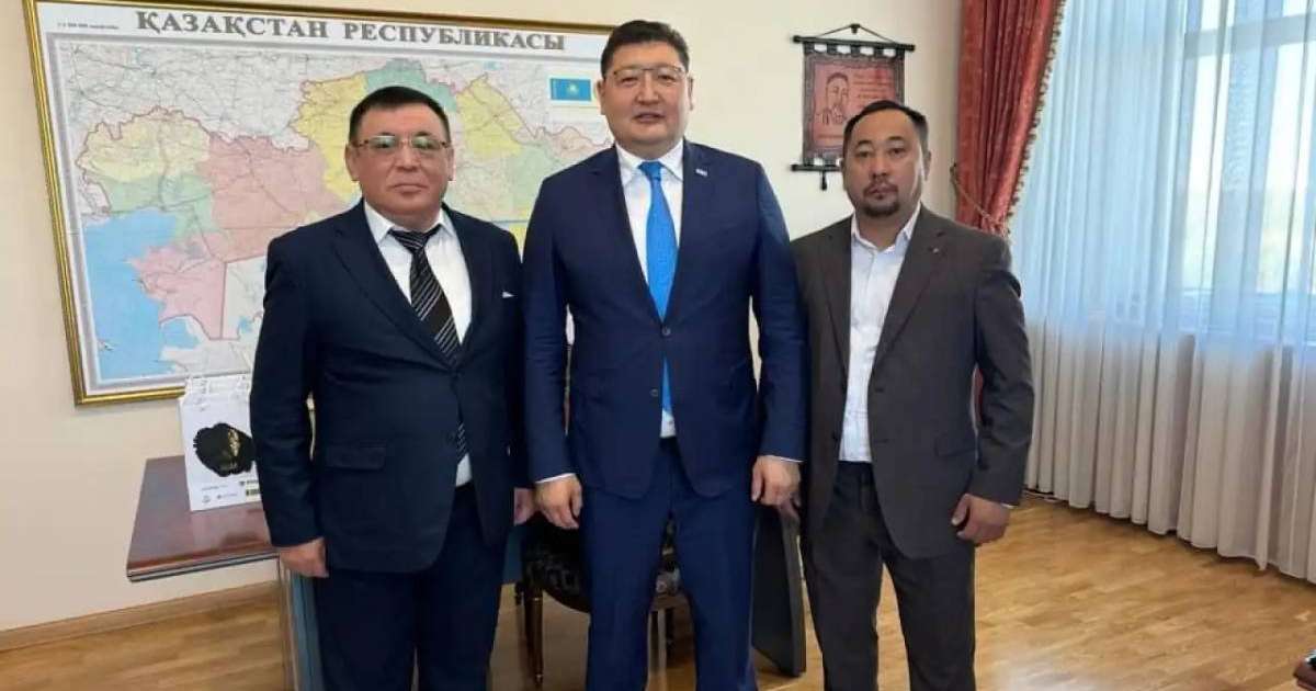 Colman Domingo and Jude Law at amfAR’s Venice Gala