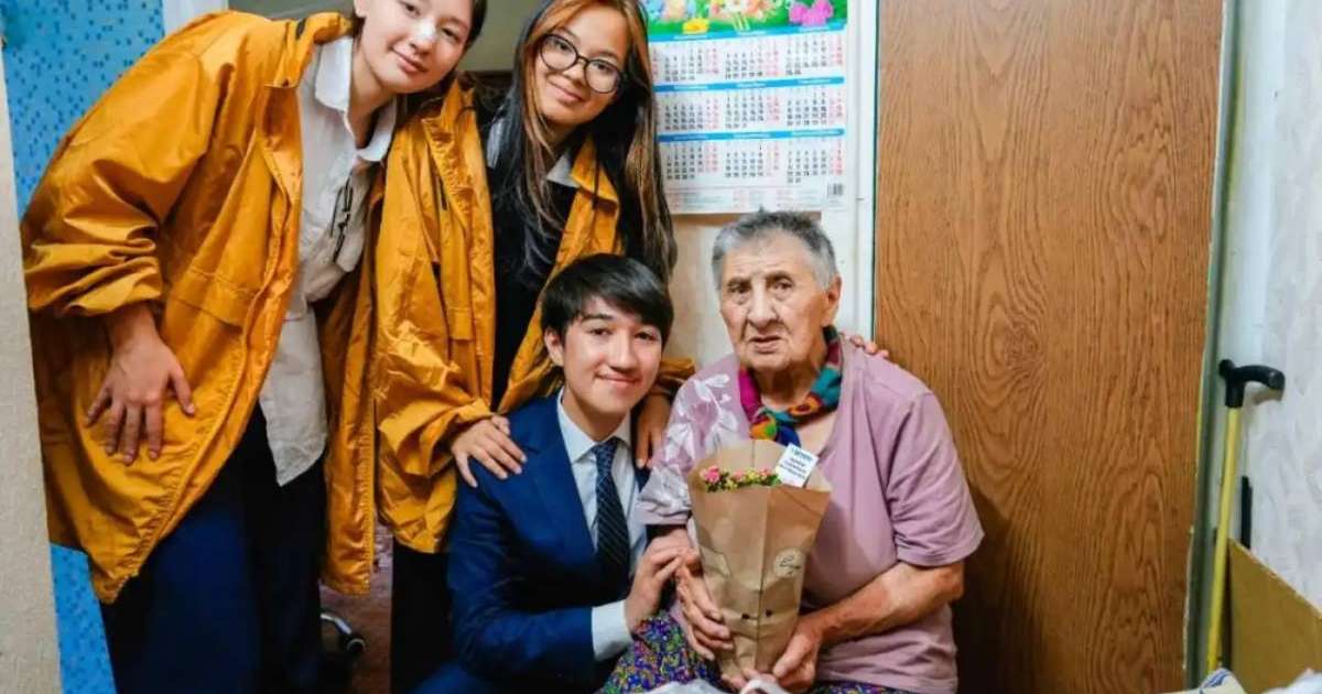 Colman Domingo and Jude Law at amfAR’s Venice Gala