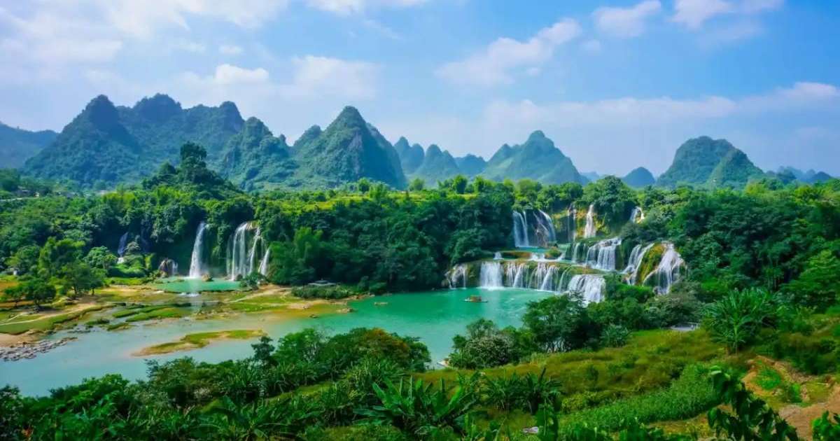 Colman Domingo and Jude Law at amfAR’s Venice Gala