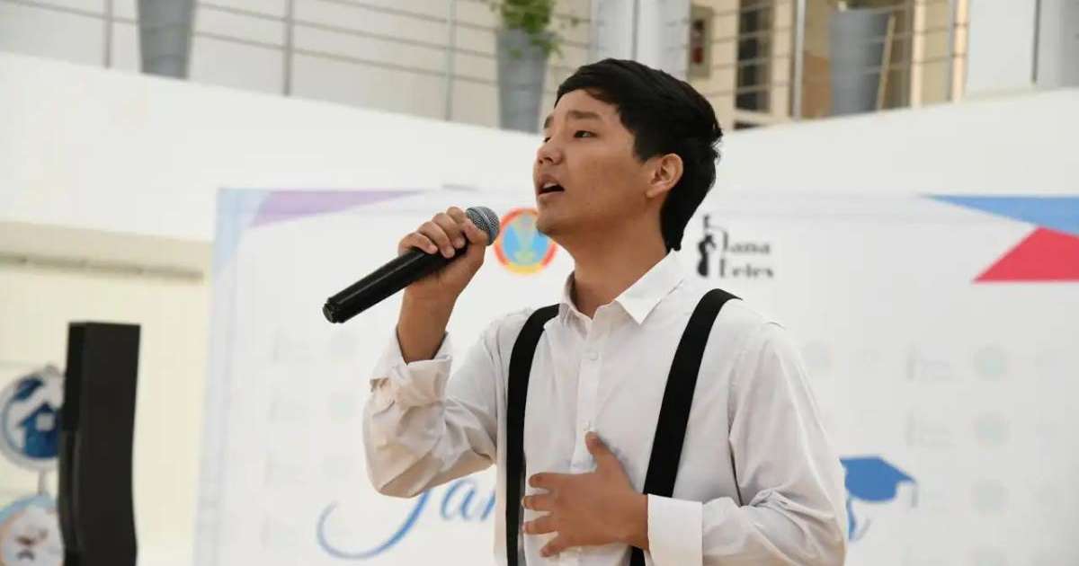 Colman Domingo and Jude Law at amfAR’s Venice Gala