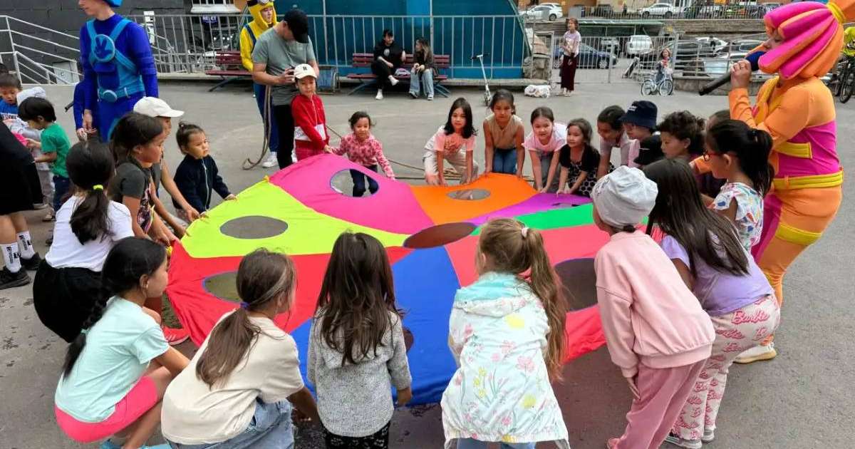 Colman Domingo and Jude Law at amfAR’s Venice Gala