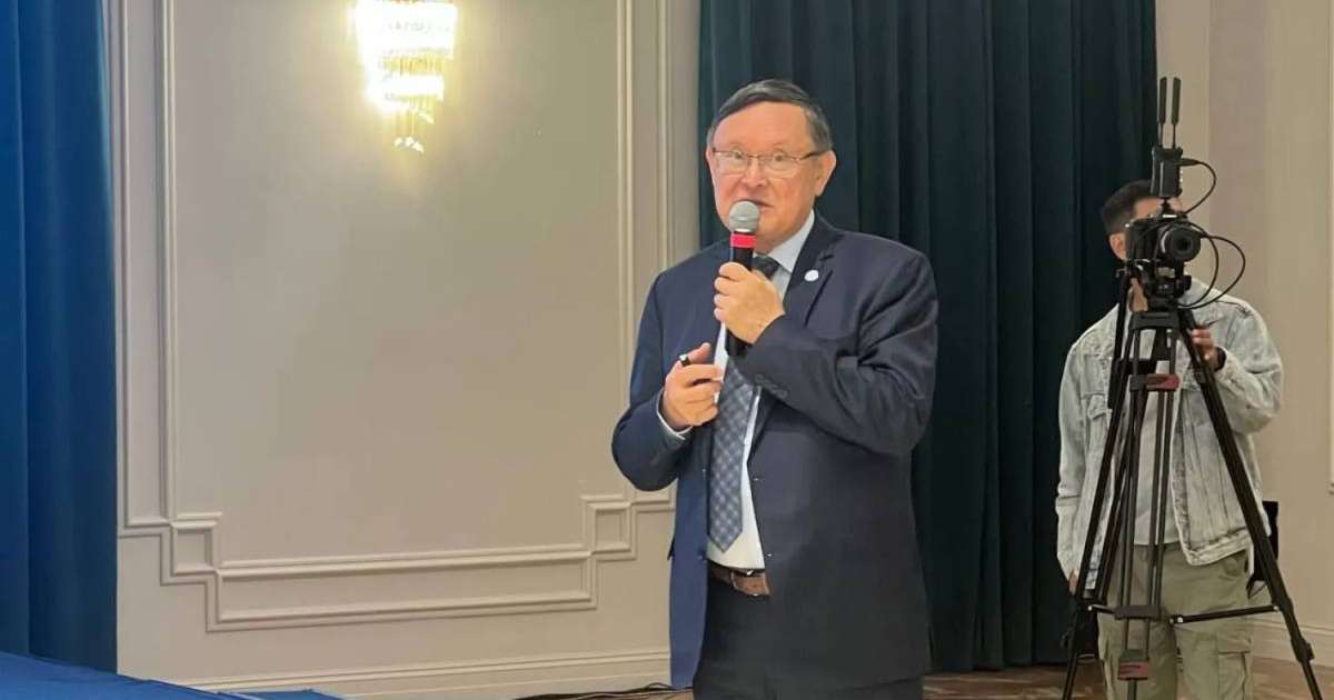 Colman Domingo and Jude Law at amfAR’s Venice Gala