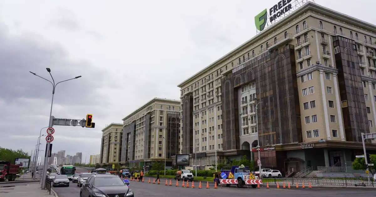 Colman Domingo and Jude Law at amfAR’s Venice Gala