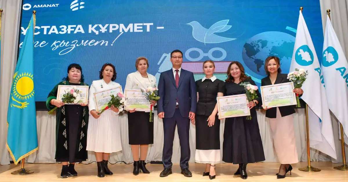 Colman Domingo and Jude Law at amfAR’s Venice Gala