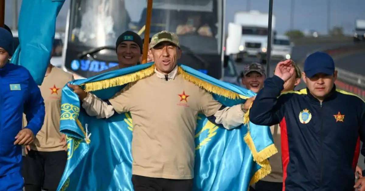 Астаналық әскери қызметші 600 шақырымдық супермарафонды еңсеріп, рекорд орнатты