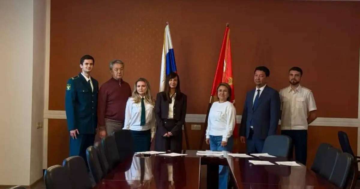 Colman Domingo and Jude Law at amfAR’s Venice Gala