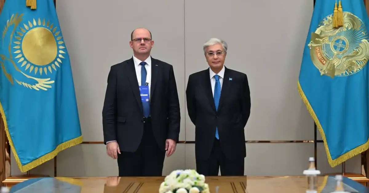 Colman Domingo and Jude Law at amfAR’s Venice Gala