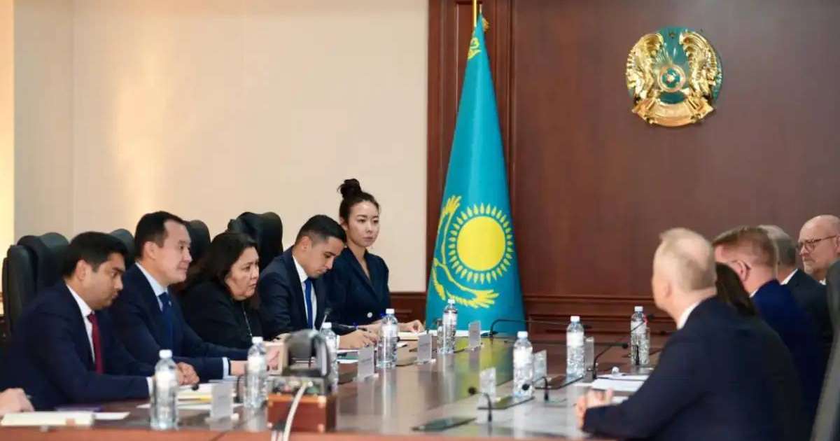 Colman Domingo and Jude Law at amfAR’s Venice Gala