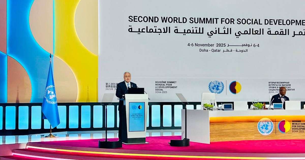 Colman Domingo and Jude Law at amfAR’s Venice Gala