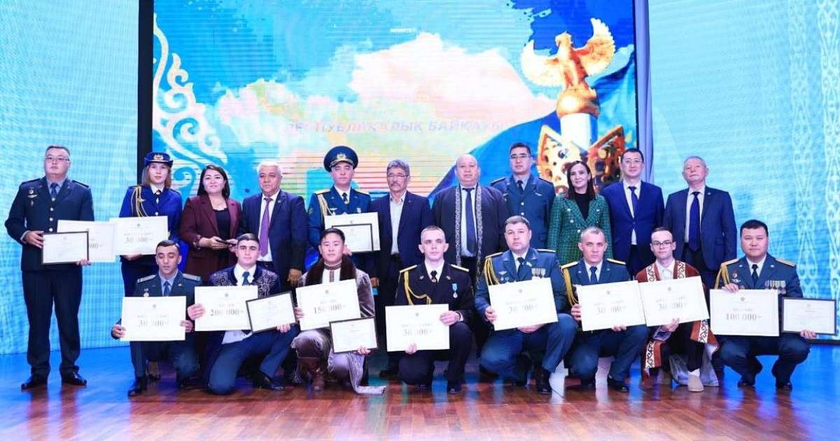 Colman Domingo and Jude Law at amfAR’s Venice Gala