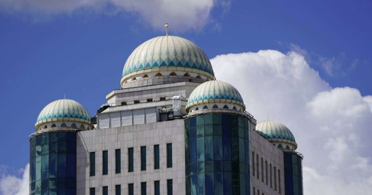 Colman Domingo and Jude Law at amfAR’s Venice Gala