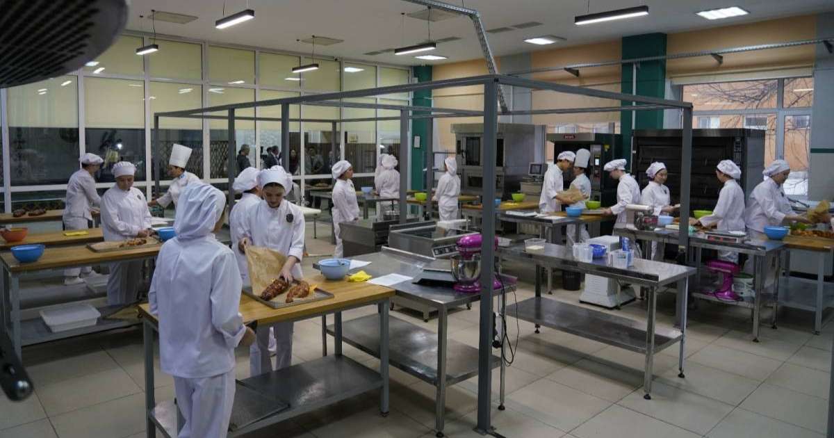 Colman Domingo and Jude Law at amfAR’s Venice Gala