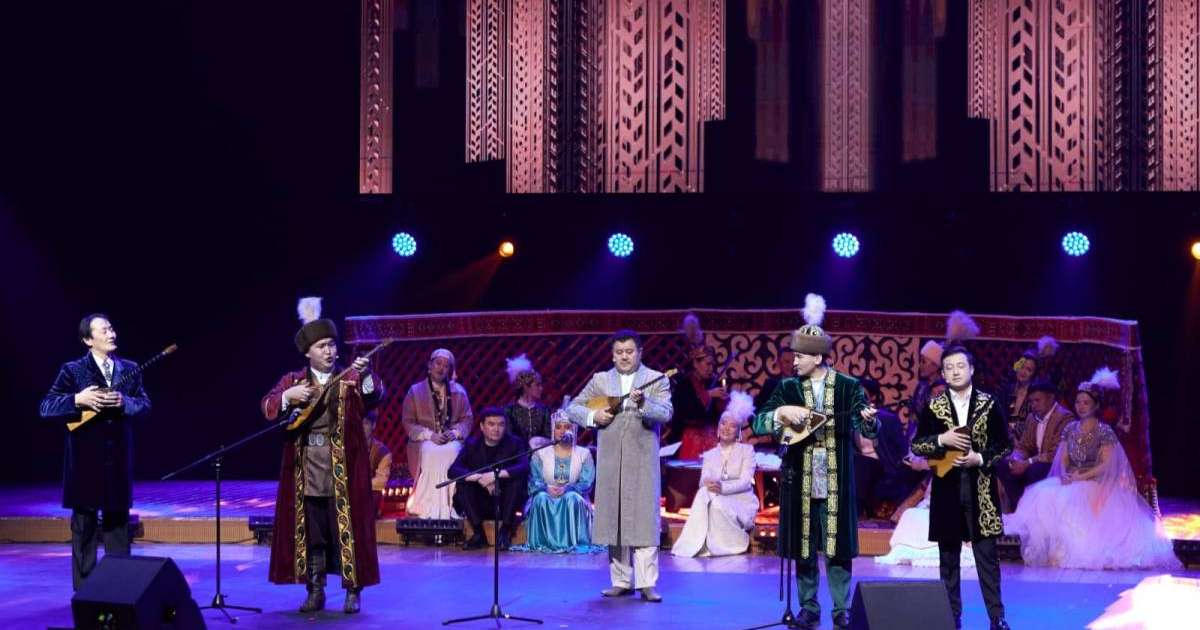 Colman Domingo and Jude Law at amfAR’s Venice Gala