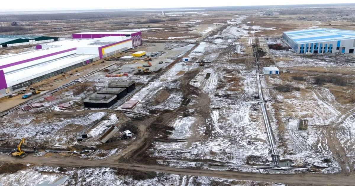 Colman Domingo and Jude Law at amfAR’s Venice Gala