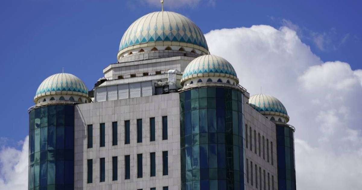 Colman Domingo and Jude Law at amfAR’s Venice Gala