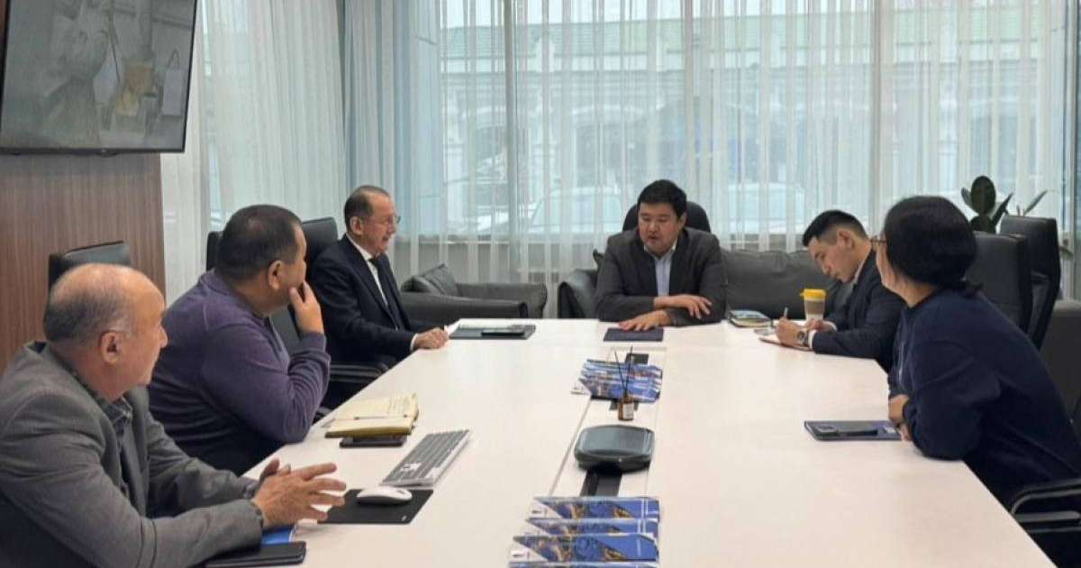 Colman Domingo and Jude Law at amfAR’s Venice Gala