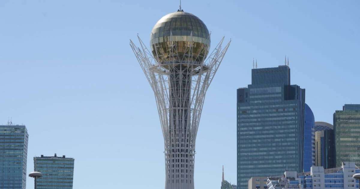 Colman Domingo and Jude Law at amfAR’s Venice Gala