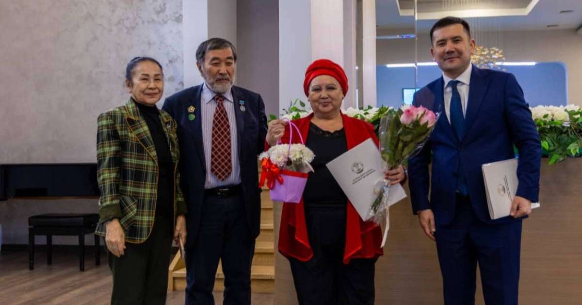 Colman Domingo and Jude Law at amfAR’s Venice Gala
