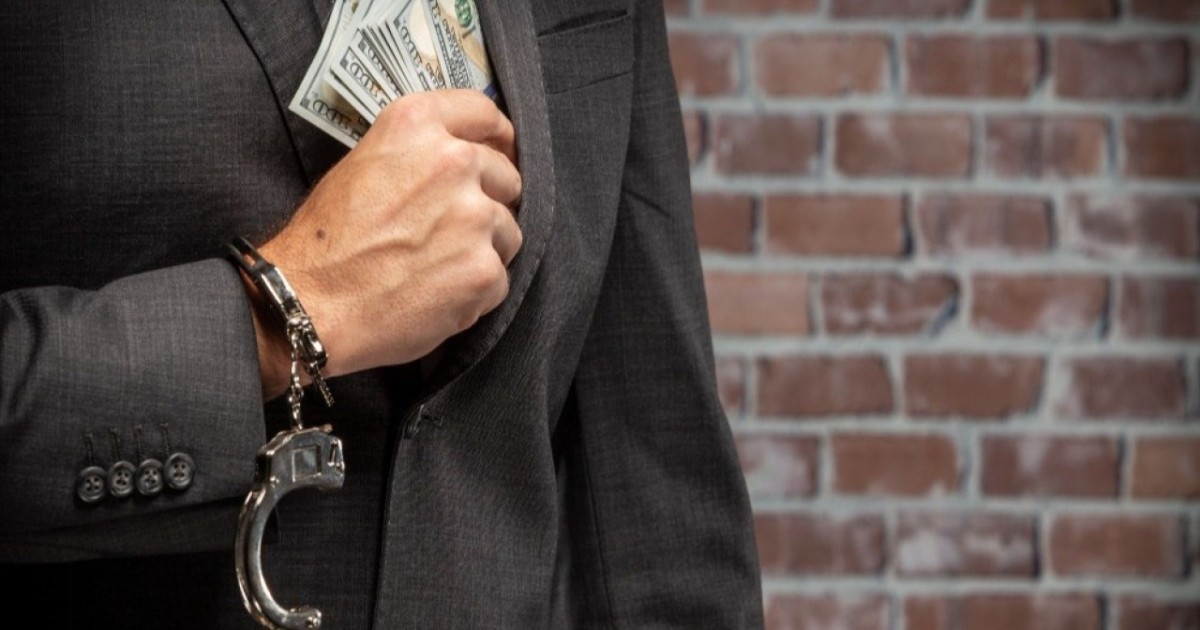 Алматыда жеке сот орындаушысы 370 миллион теңгеден астам қаржыны заңсыз иемденген