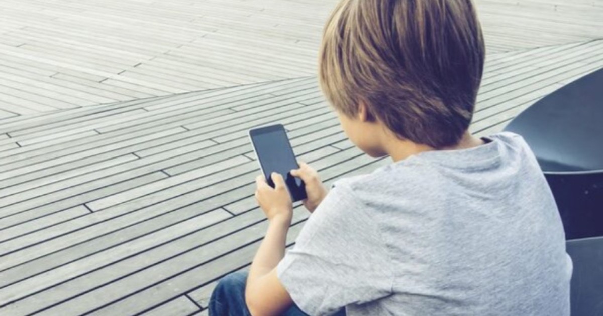 «Балаларға ойын арқылы қысым көрсетеді»: елімізде жаңа алаяқтық түрі пайда болды