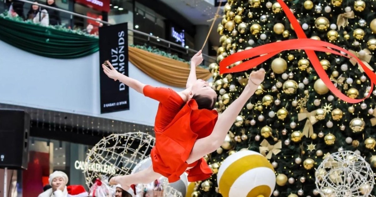 Елордада «Хан Шатыр» сауда орталығында көркем гимнастикадан ашық фестиваль өтті