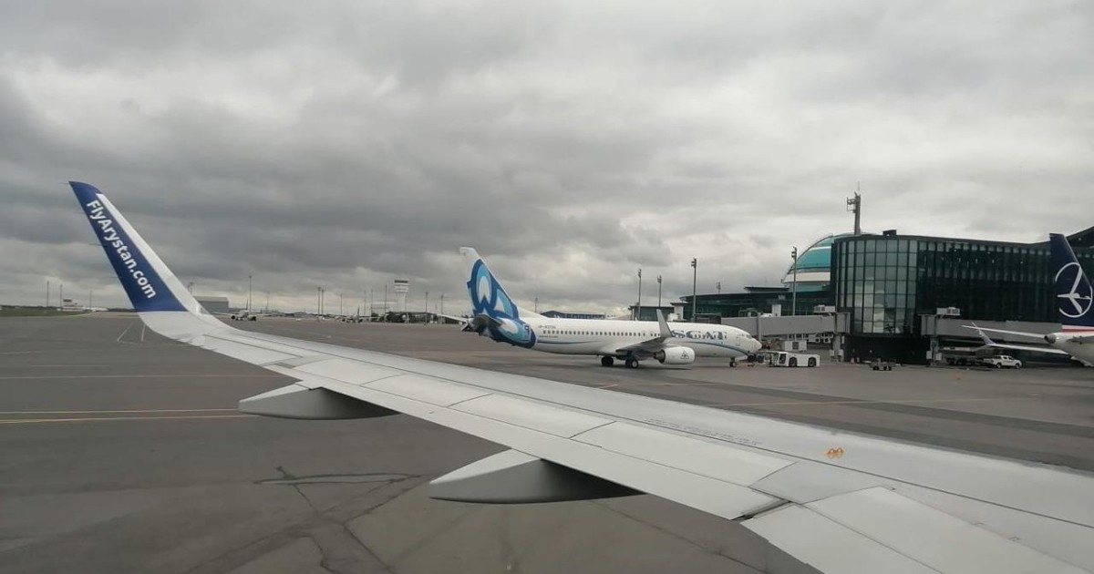 Тоқаев қаланың көлік-транзит әлеуетін арттыру үшін жаңа әуежай салу мүмкіндігін қарастыру қажет екенін айтты