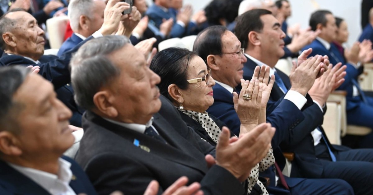 Президент Бауыржан Момышұлына «Халық қаһарманы» атағын беру туралы шешім қабылдағанын мәлімдеді