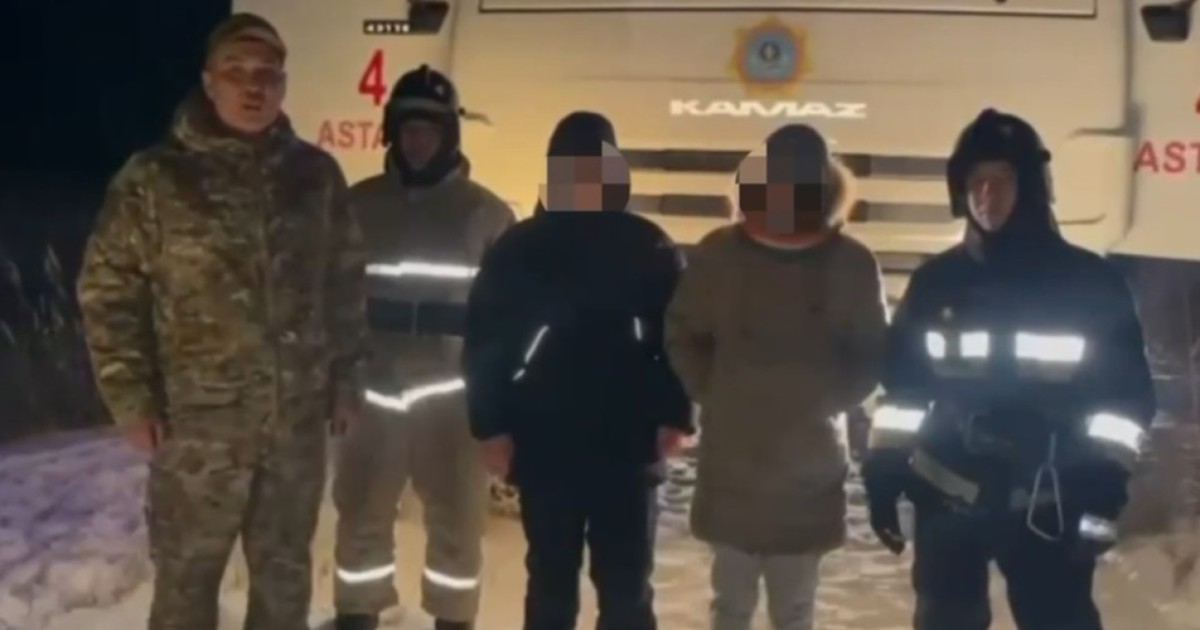 Астанада құтқарушылар жоғалған 2 баланы тауып, ата-анасына тапсырды