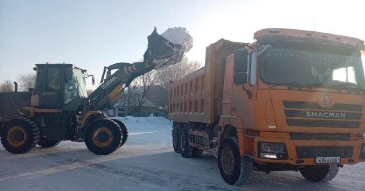 Елордадан бір түнде 70 мың текше метр қар шығарылды