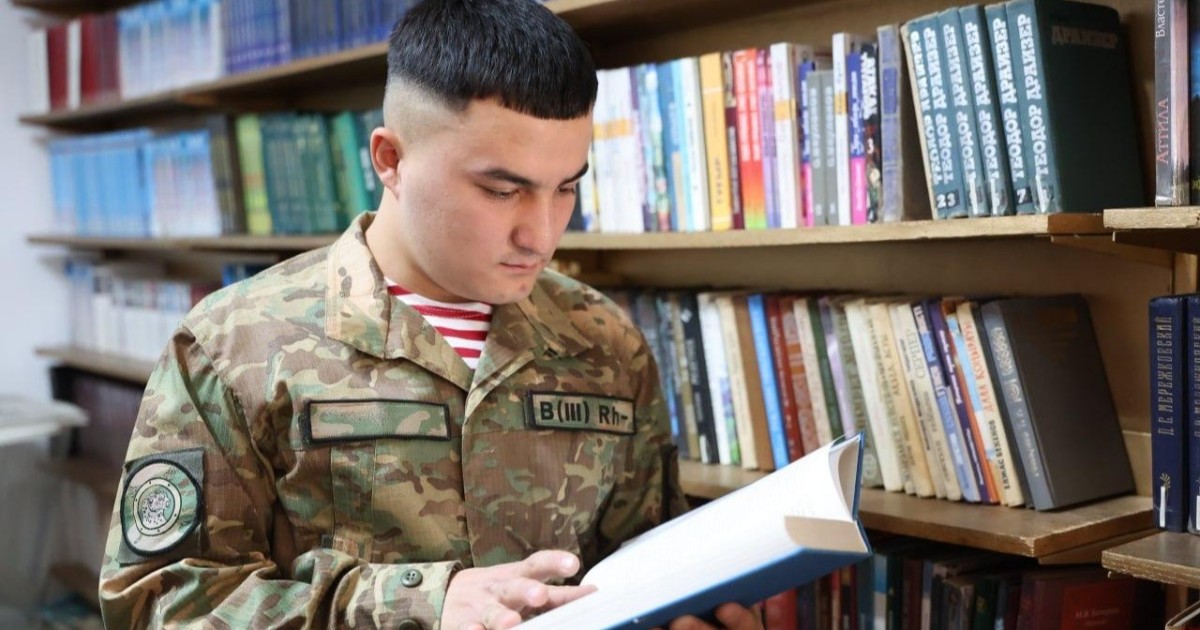 Ұлттық ұланның полиглот сарбазы жеті тілде еркін сөйлейді