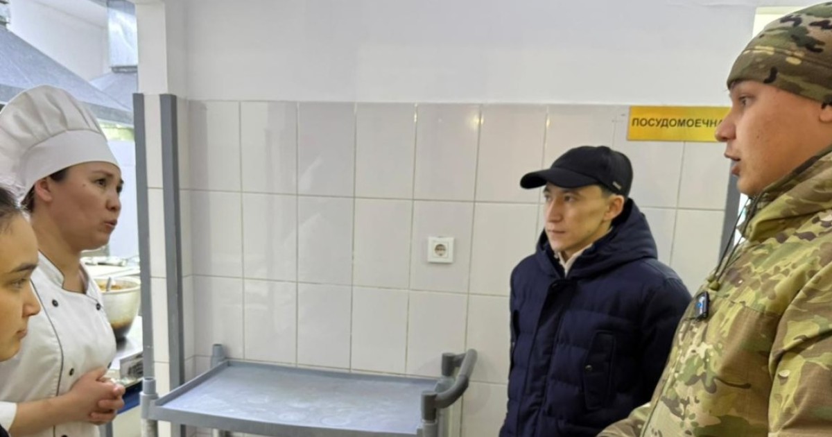 Астананың «Есіл» ауданындағы тамақтану орындарында өрт қауіпсіздігі түсіндіріліп жатыр