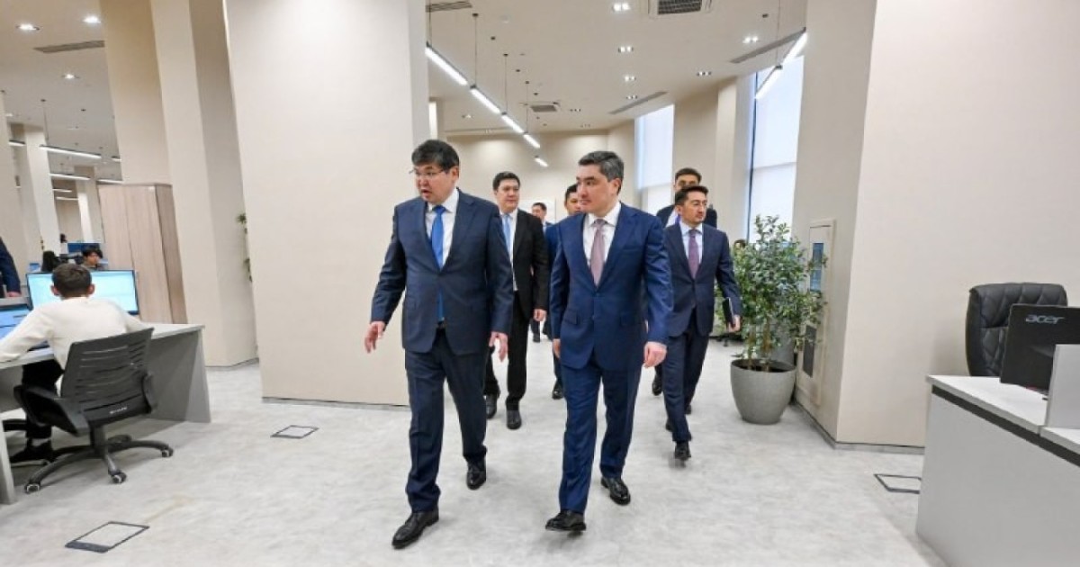 Олжас Бектенов салық реформасы бойынша түсіндіру жұмыстарының барысымен танысты