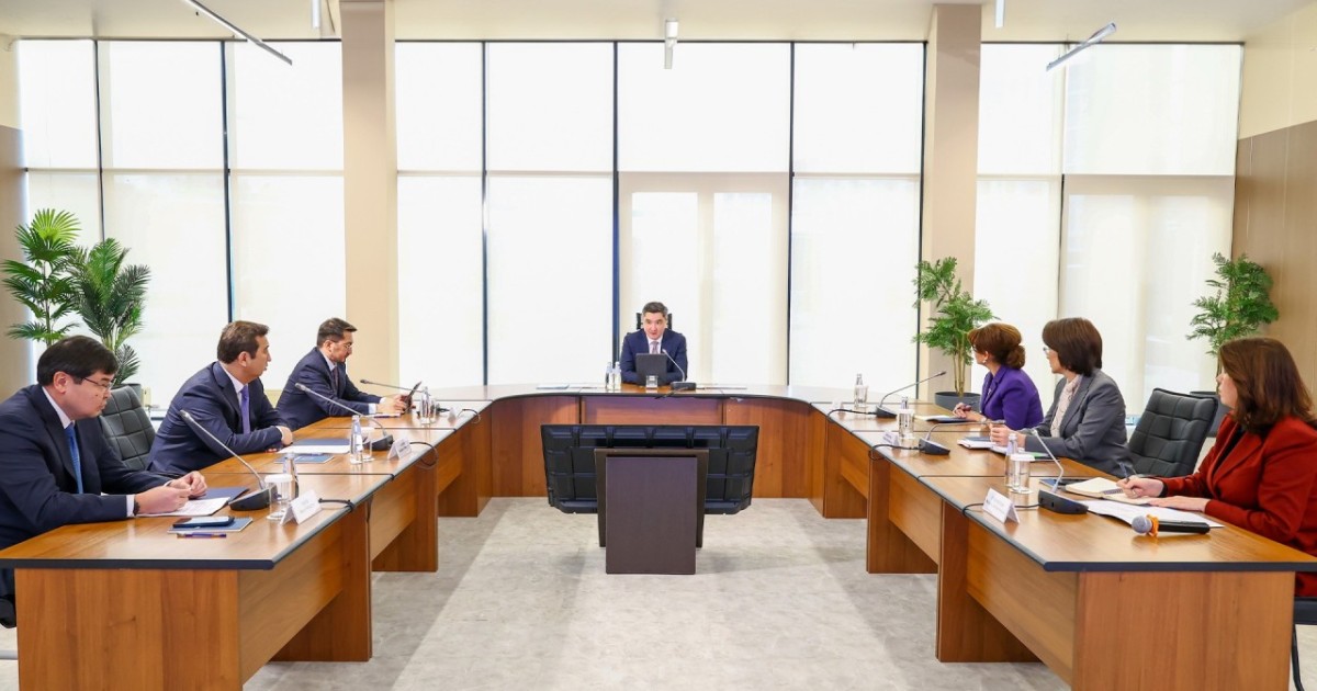 Олжас Бектенов салықтық әкімшілендіру бойынша кеңес өткізді